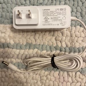 Lenovo MODEL : PA-1300-42 SA18C47124 AC adapter smart display power supply 20v